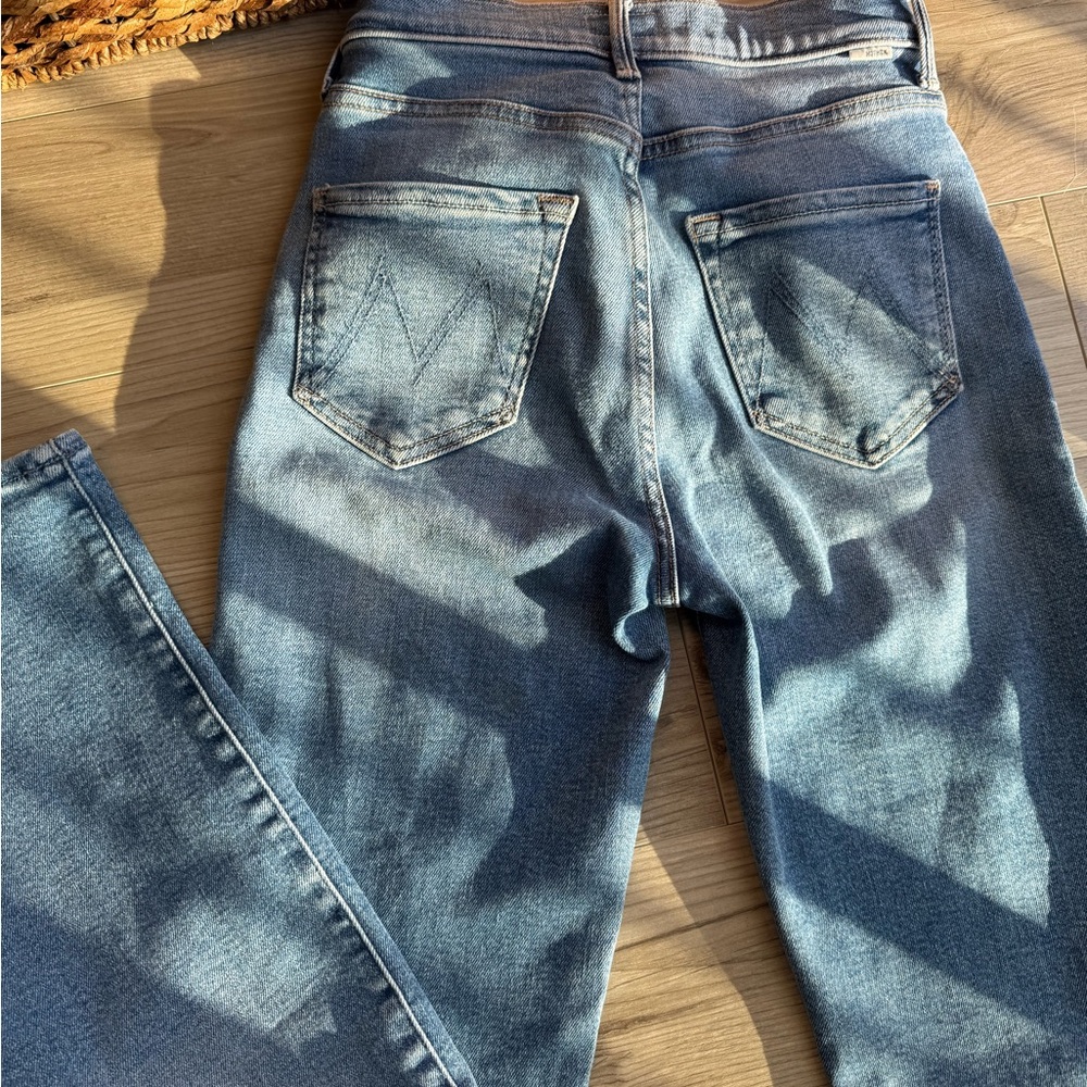 MOTHER The Kick It Denim Jeans Size 24 - Picture 4 of 8